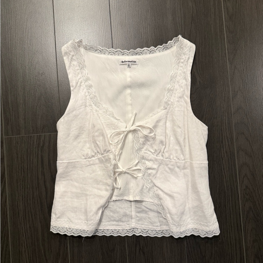 Reformation White Lace Trim Top 🤍